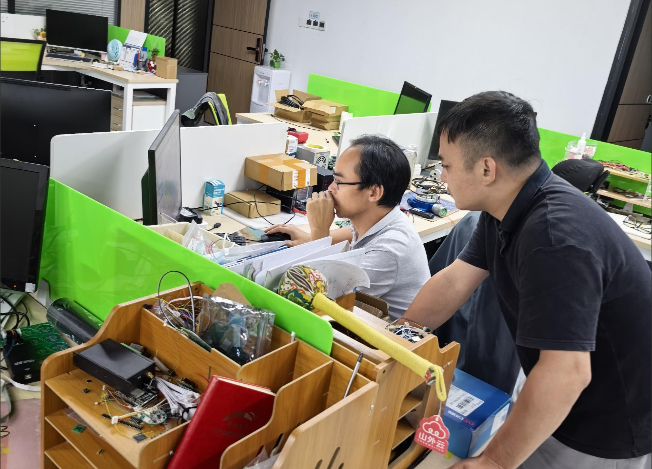 臺風(fēng)賽跑！安帕爾團隊搶時送檢產(chǎn)品彰顯擔(dān)當(dāng)